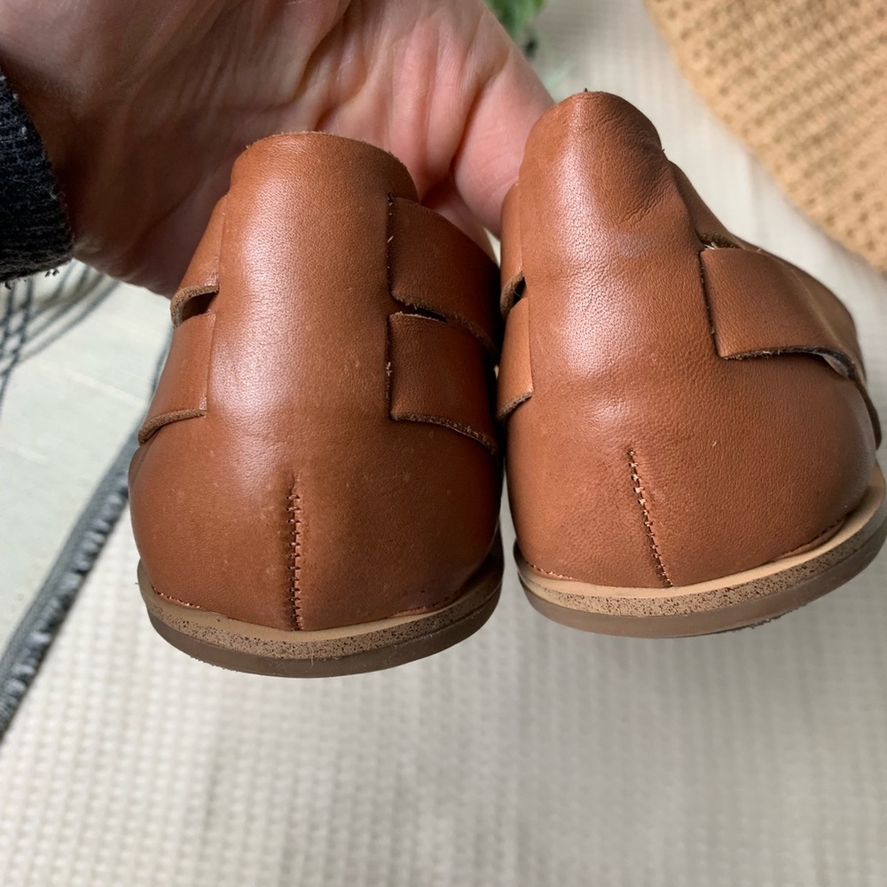 VINCE CAMUTO Reta D’Orsay Woven Flats - Picture 4 of 6